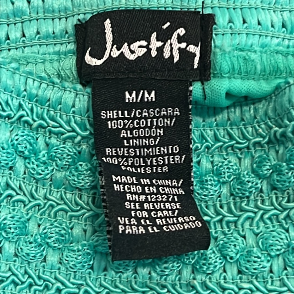 NEW Justify Shorts ( medium ) - Picture 4 of 6
